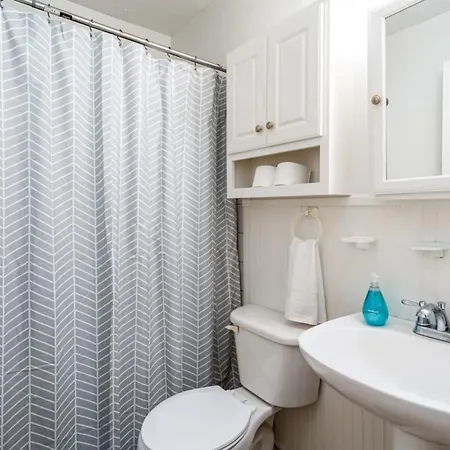 Cozy Cottage W Hot Tub, Fire Pit, Wifi & Sunroom! Front Royal Exterior photo