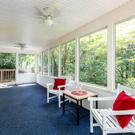 Cozy Cottage W Hot Tub, Fire Pit, Wifi & Sunroom! Front Royal Exterior photo